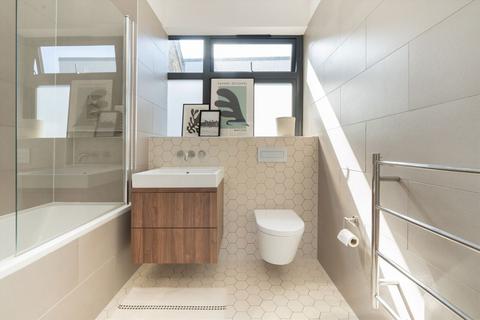2 bedroom flat for sale, Atalanta Street, London SW6
