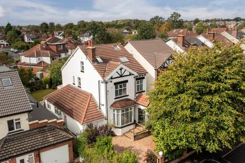 6 bedroom detached house for sale, Talbot Road, Leeds LS8