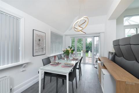 undefined, Talbot Road, Leeds LS8