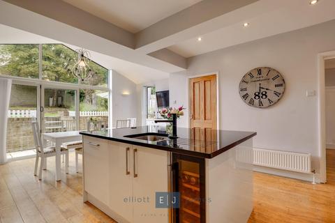 4 bedroom semi-detached house for sale, Scotland Road, Buckhurst Hill IG9