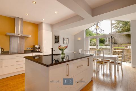 4 bedroom semi-detached house for sale, Scotland Road, Buckhurst Hill IG9
