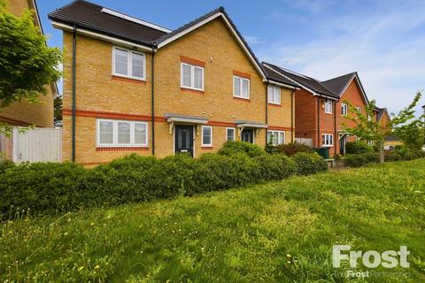 4d Holywell Way, Staines-upon-thames, TW19 7SH