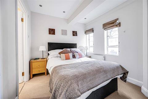 1 bedroom flat for sale, Sloane Avenue, SW3