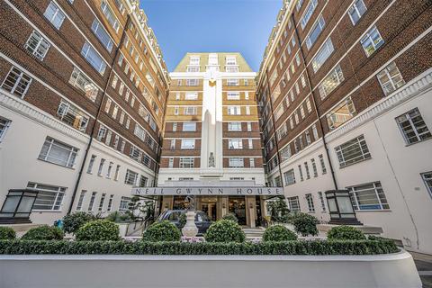 1 bedroom flat for sale, Sloane Avenue, SW3