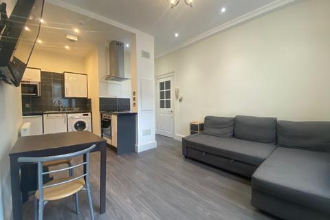 1 bedroom flat to rent, Caledonian Crescent, Dalry, Edinburgh, EH11