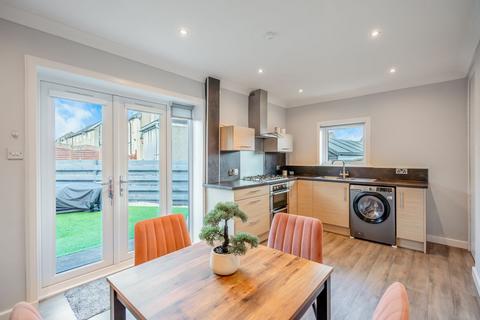 2 Milton Brae, Stirling, FK7 0JT