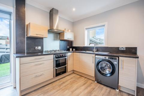 2 Milton Brae, Stirling, FK7 0JT