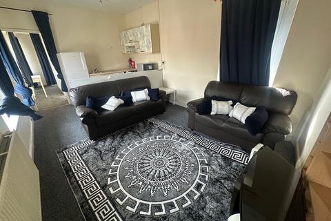 undefined, 25 Mundy Place
