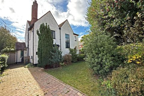 Uppington Avenue, Belle Vue, Shrewsbury