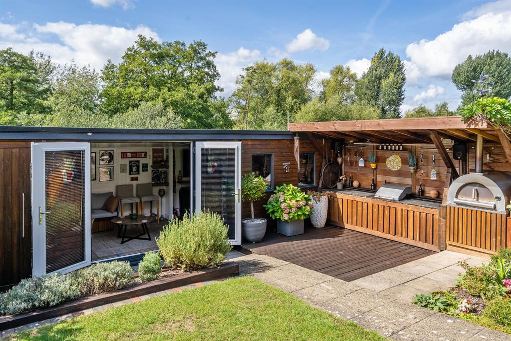 60 Eden Road 29.jpg