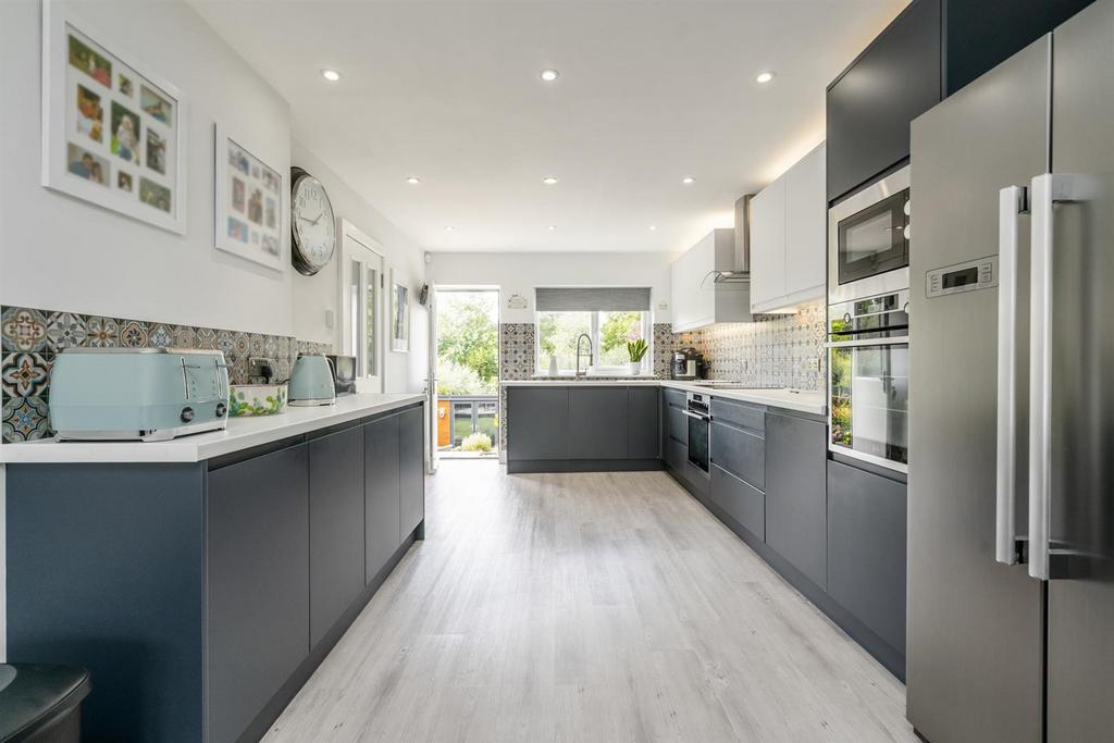 60 Eden Road 8.jpg