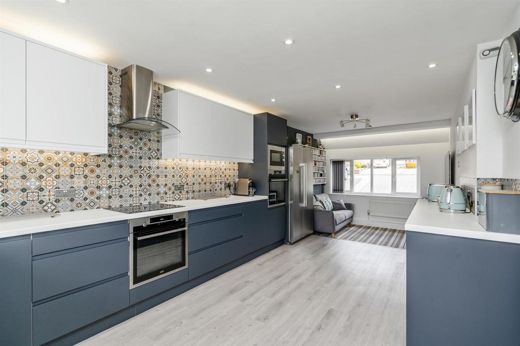 60 Eden Road 6.jpg