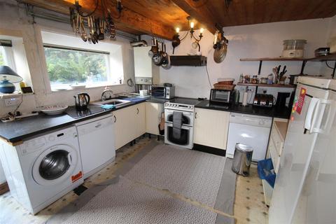 3 bedroom cottage for sale, Bottom O Th Moor, Horwich, Bolton