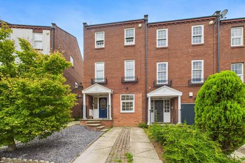 4 bedroom townhouse for sale, Dobson Crescent, Newcastle Upon Tyne