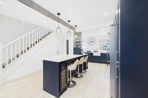4 bedroom townhouse for sale, Dobson Crescent, Newcastle Upon Tyne