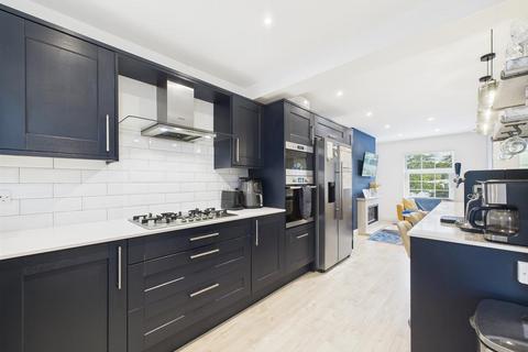 4 bedroom townhouse for sale, Dobson Crescent, Newcastle Upon Tyne