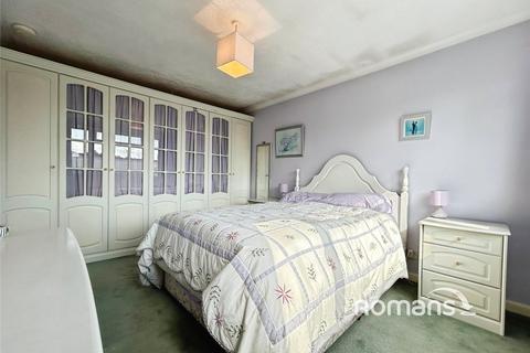 4 bedroom detached house for sale, Kevins Drive, Yateley, Hampshire