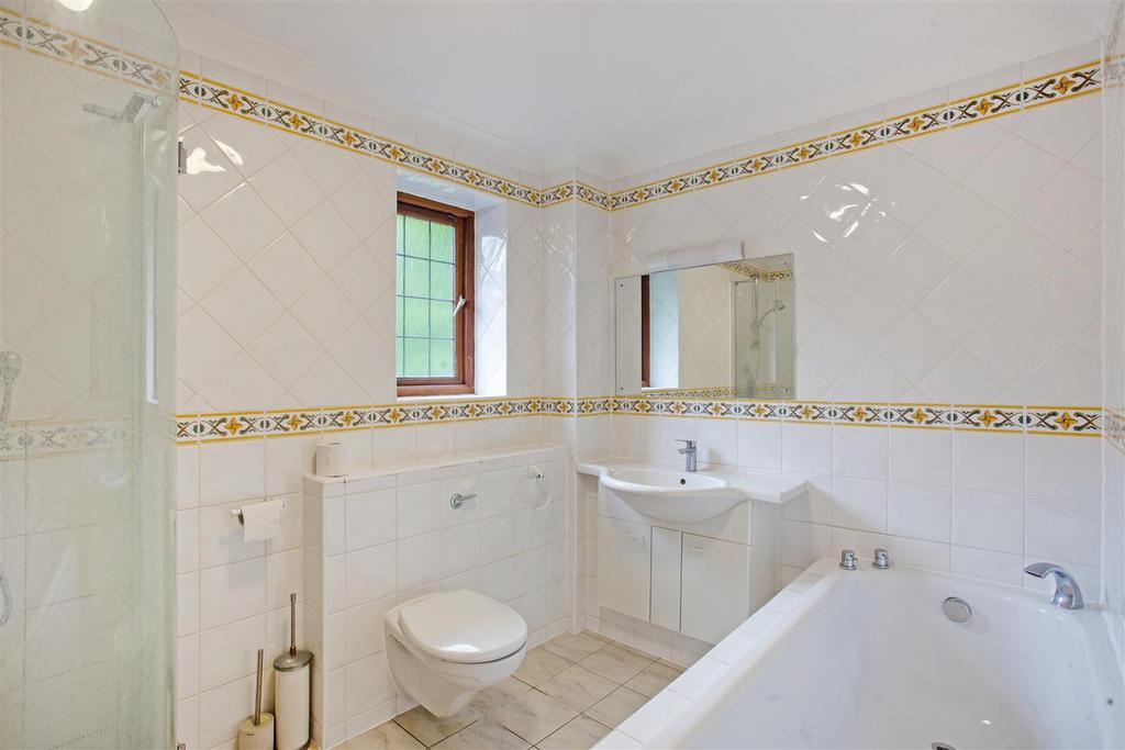 Beachway, 48 Fairmil fpz299713 (32).jpg