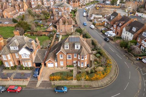 6 bedroom detached house for sale, Pemberley Avenue, Bedford