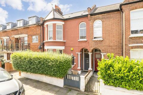 3 bedroom maisonette for sale, Haverhill Road, London SW12