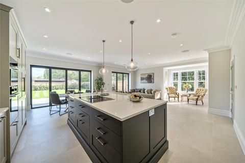4 bedroom detached house for sale, Bennett Way, West Clandon, Surrey, GU4