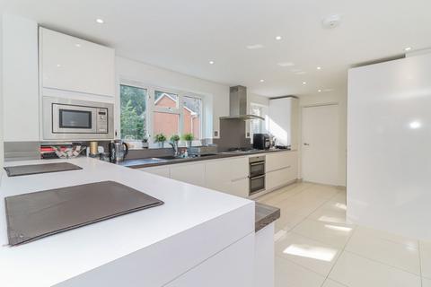 undefined, Tunnel Wood Road, Watford, WD17