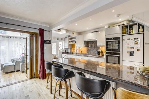 4 bedroom terraced house for sale, Downlands Avenue, Worthing, West Sussex, BN14