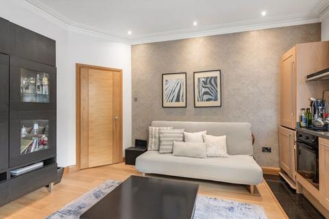 1 bedroom flat for sale, Essendine Mansions, London W9