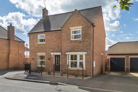 undefined, Spruce Road, Aylesbury HP19