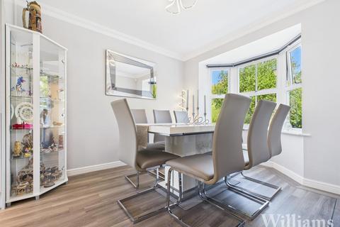 undefined, Spruce Road, Aylesbury HP19
