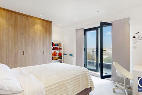 2 bedroom apartment for sale, Bounds Green Road, London, N11