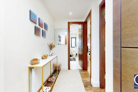 2 bedroom apartment for sale, Bounds Green Road, London, N11