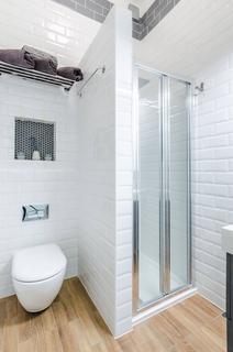 2 bedroom flat to rent, Auckland Road, Crystal Palace, London, SE19