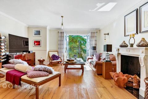 3 bedroom apartment for sale, Agincourt, Ascot