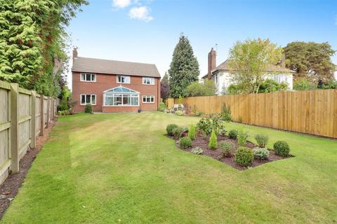 4 bedroom detached house for sale, Crewe Road, Alsager