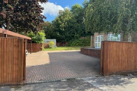 undefined, Harcourt Close, Oxfordshire RG9