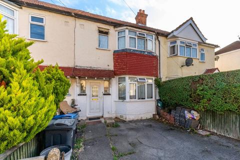 Consfield Avenue, Motspur Park, New Malden, KT3
