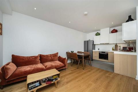 1 bedroom flat for sale, Bromyard Avenue, London W3