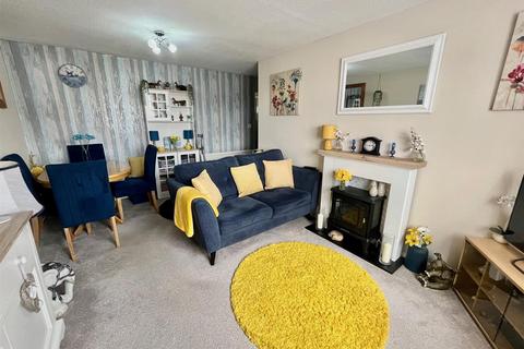 1 bedroom flat for sale, Prestatyn Close, Stevenage