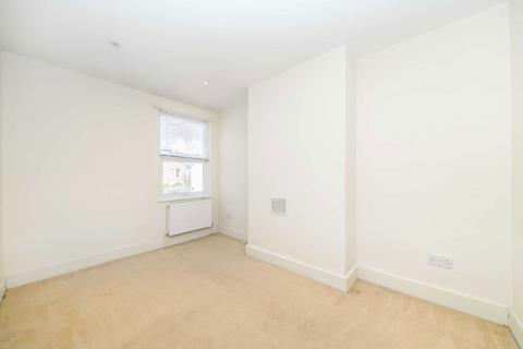 undefined, Lower Mortlake Road, Richmond TW9