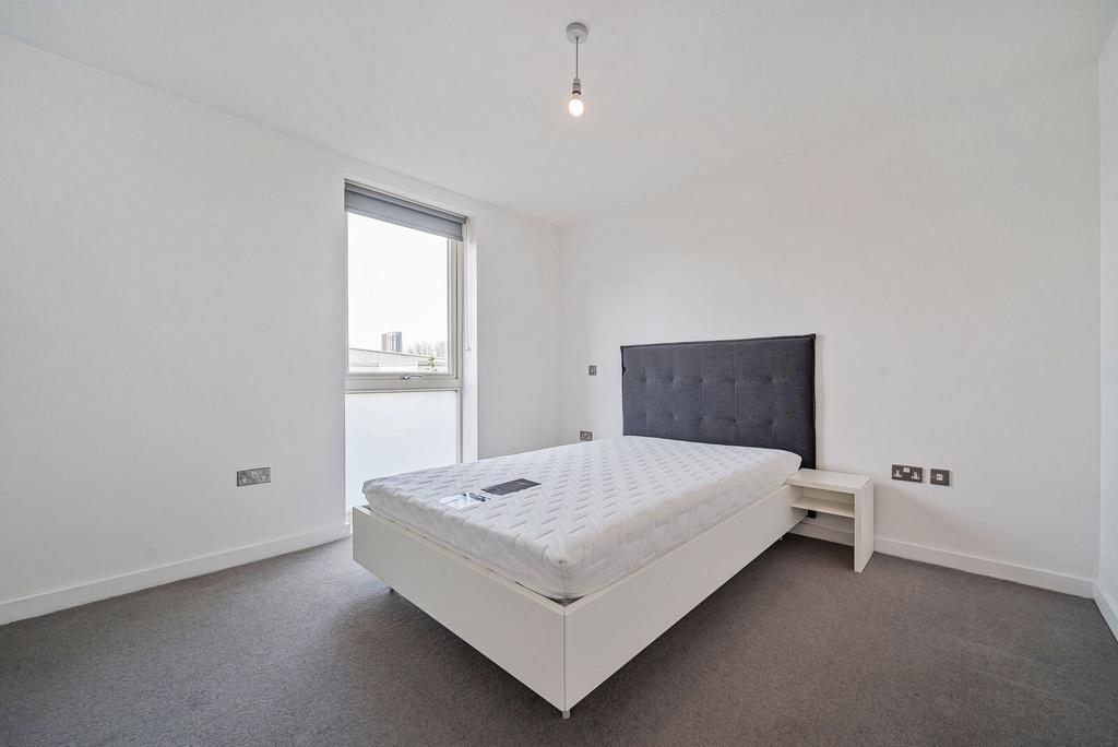 Apartment in London - View 2