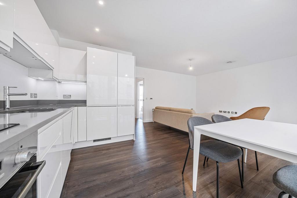 Apartment in London - View 5