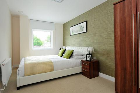 2 bedroom flat to rent, The Green, Ealing, Southall, UB2