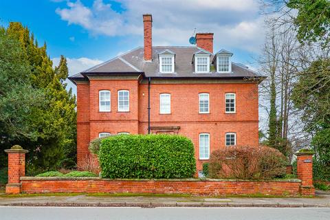Overton Park Road, Cheltenham