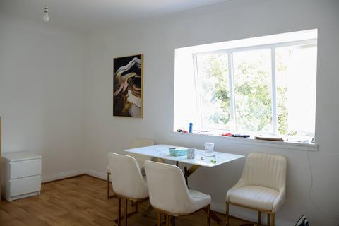 undefined, Statham Grove, London N18