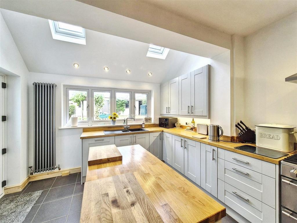 8b5b0a22-20250902 104333.jpg