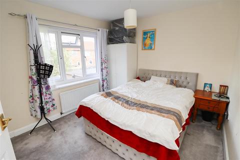 3 bedroom semi-detached house for sale, Firfield Road, Blakelaw
