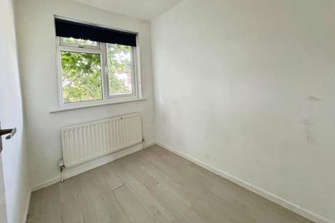 3 bedroom terraced house for sale, St. Catherines Road, Southampton, Hampshire, SO18 1DL