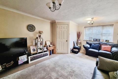 undefined, Denbigh Close, Hemel Hempstead HP2
