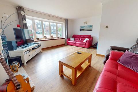 3 bedroom detached house for sale, Martyns Way, Weedon, NN7 4RS